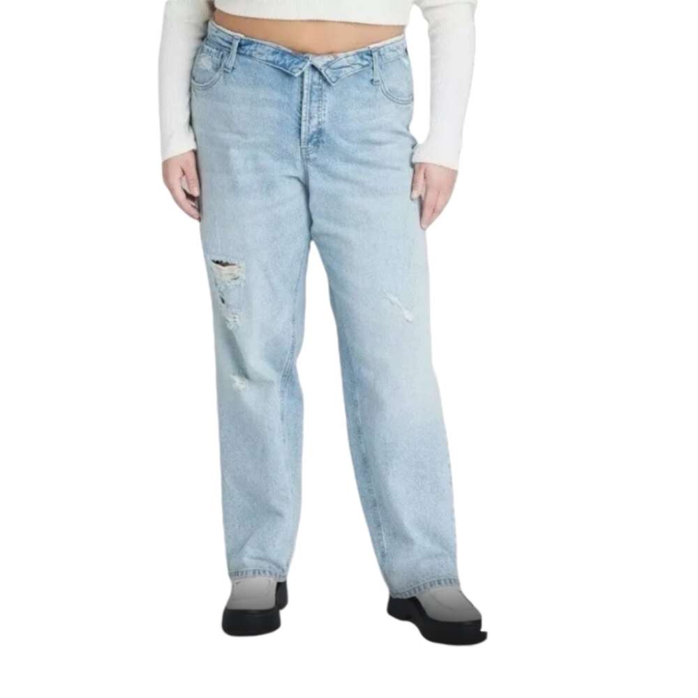 HIGH RISE STRAIGHT JEANS SZ 30 NWT